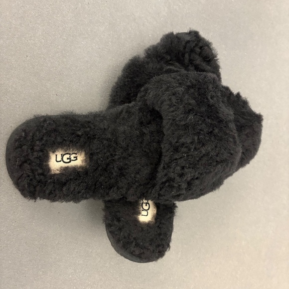 Size 8 - UGG Black Womens FLUFF SLIDES II Genuine Shearling Sandals Slippers - Picture 2 of 8